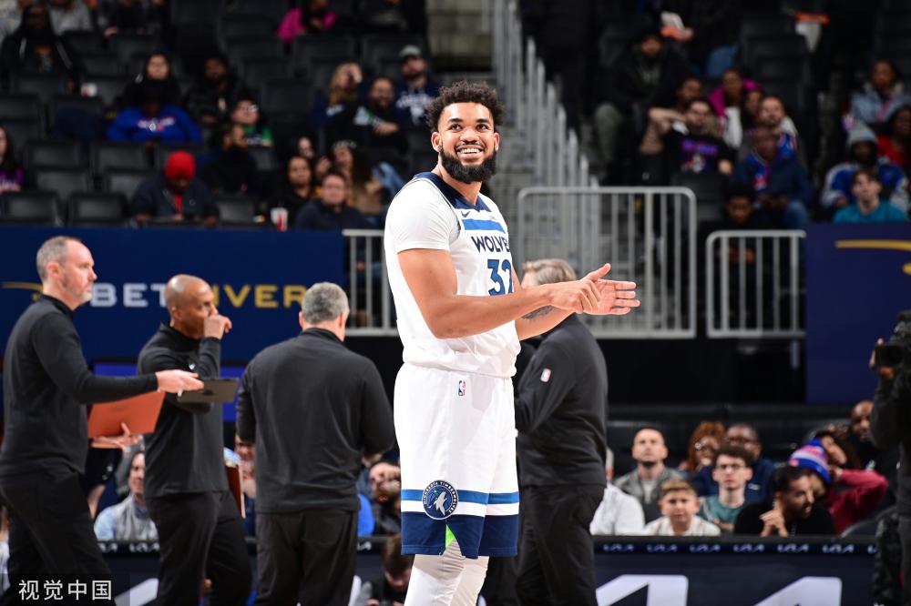 另一边是以 另一边是以