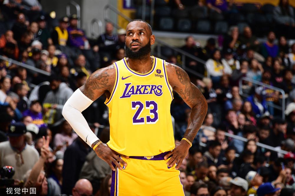 他在场上的 他在场上的